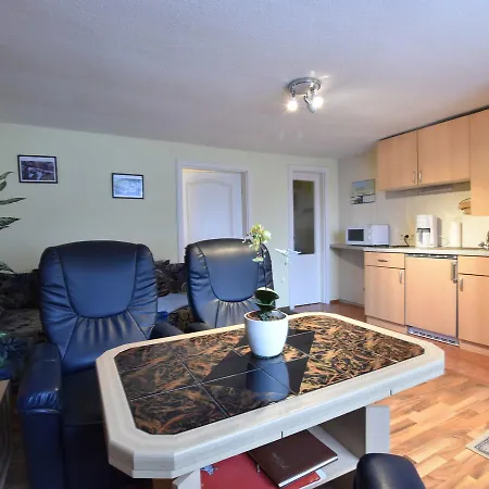 In In Strandnaehe * Boltenhagen (Ostseebad)